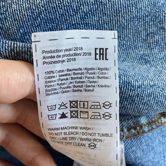 Only distressed denim skirt with slit - Picture 8 of 13